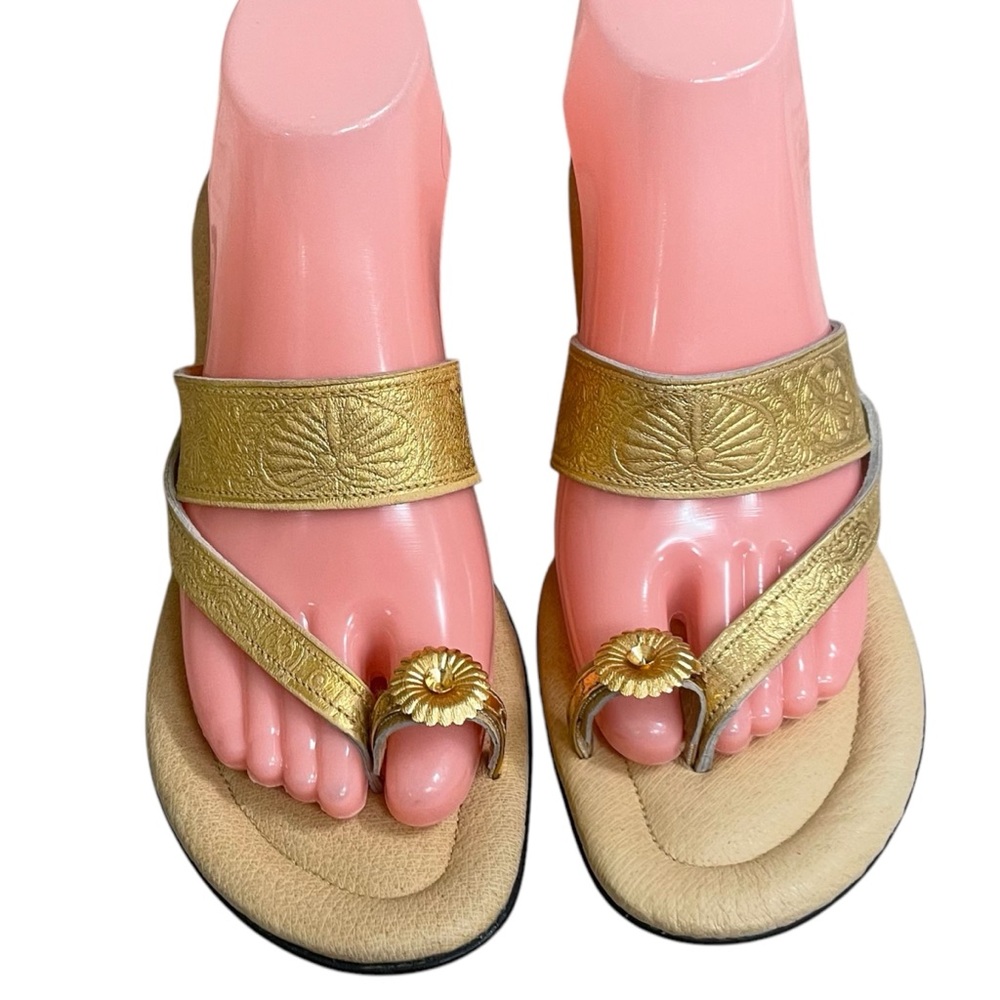 Vintage Princess Kaiulani Flip Flops Black with Gold Hawaiian Size‎ 8 Bling EUC